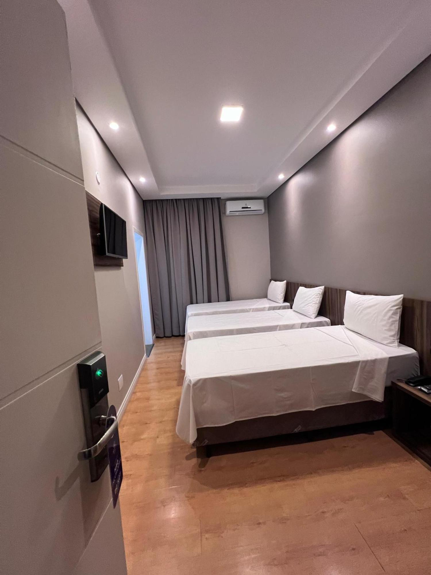 Regis Hotel II レジストロ エクステリア 写真